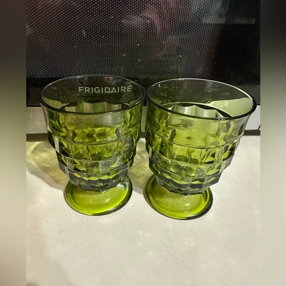 Set of 2 Indiana Whitehall Colony 4.5" Juice Glasses‎ Avocado Green Footed - Picture 1 of 3